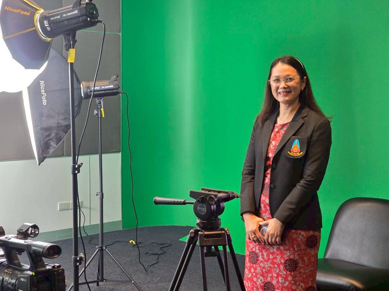 บันทึกเทปชุดการเรียนรู้ภายใต้กิจกรรมวิจัย ของ สปอว. เพื่อนำเข้าสู่ระบบ MCU e-Learning (MCU MOOC) 