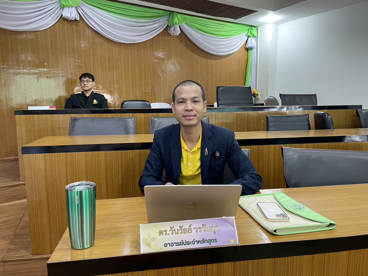 ประชุมคณาจารย์และเจ้าหน้าที่ หลักสูตรบัณฑิตศึกษา ภาควิชาสังคมวิทยาและมานุษยวิทยา สมัยสามัญ ครั้งที่ ๒ ปี ๒๕๖๙ - รูปภาพ 8