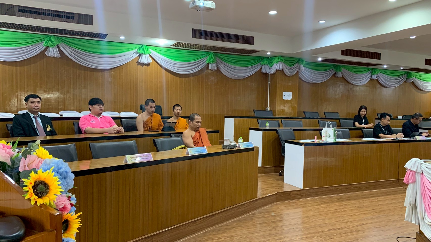 โครงการนำเสนอและรับฟังข้อเสนอแนะพิจารณา โครงการออมสินยุวพัฒน์รักษฺถิ่น มจร. ปี ๒๕๖๙ - รูปภาพ 8