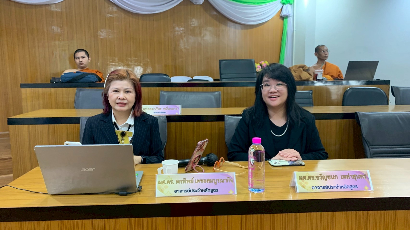 ฟังบรรยายพิเศษ หัวข้อ "การพัฒนาสังคมและสื่อสารภาพลักษณ์ ด้วยแนวคิด From Local สู่ เลอค่า" - รูปภาพ 5