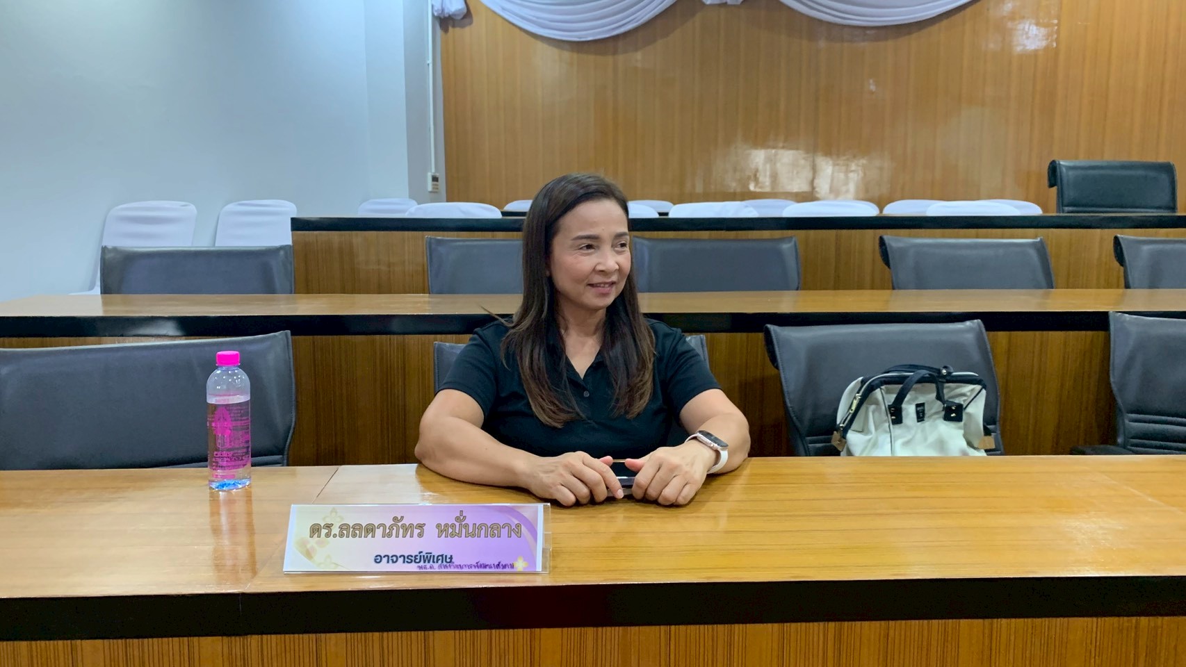 ฟังบรรยายพิเศษ หัวข้อ "การพัฒนาสังคมและสื่อสารภาพลักษณ์ ด้วยแนวคิด From Local สู่ เลอค่า" - รูปภาพ 7